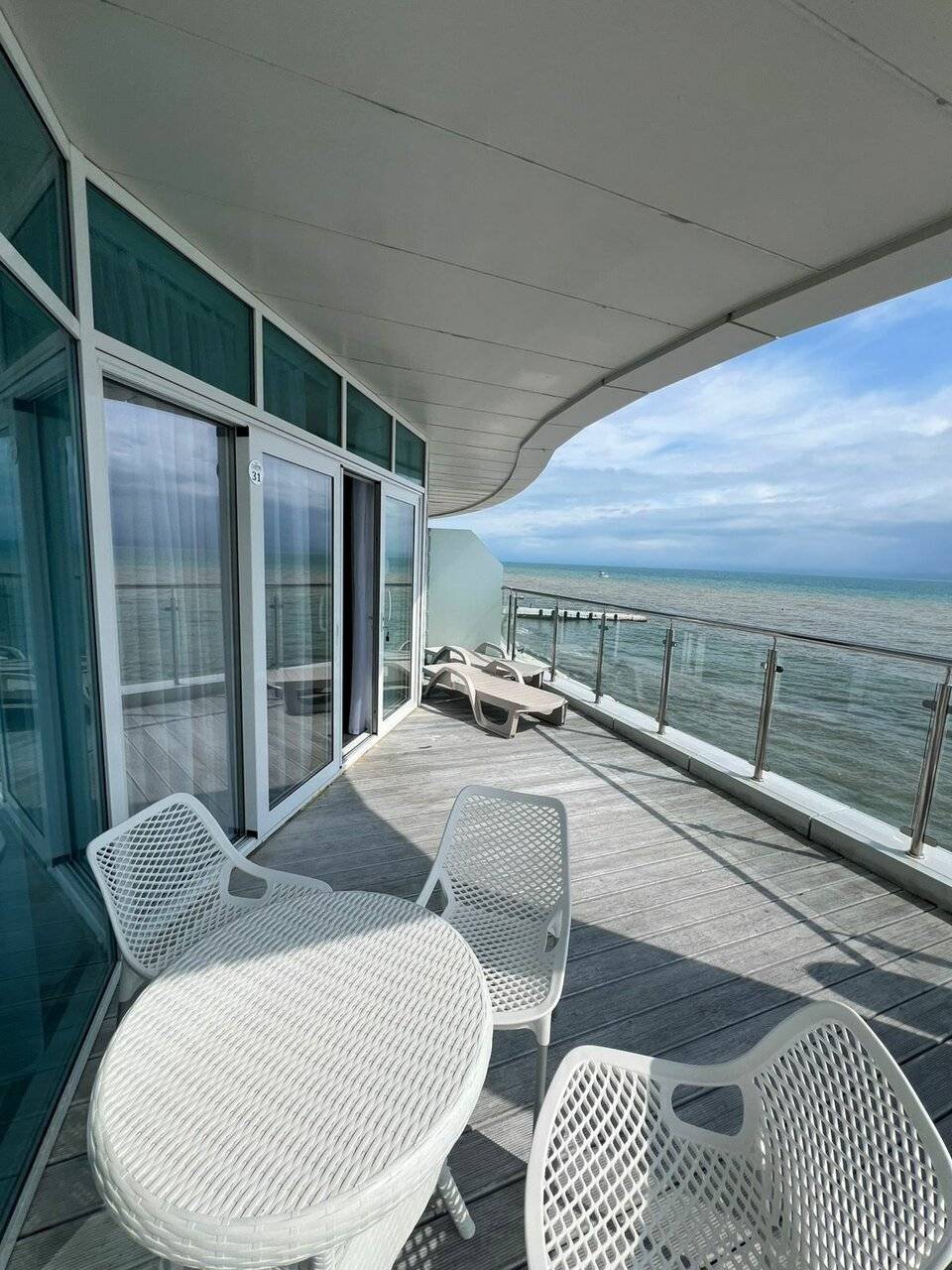 Фотографии номера Улучшенный номер-студия в Гостинице Санремо Сочи