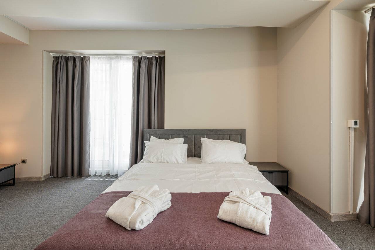 Фотографии номера Люкс с 2 спальнями в Гостинице Санремо Сочи