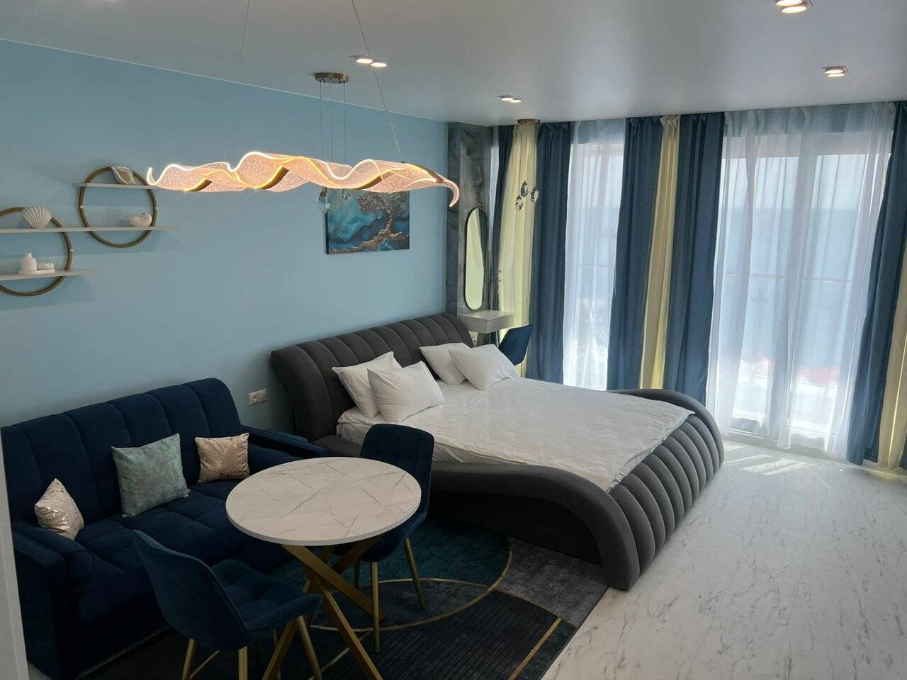 Фотографии номера Номер с джакузи и сауной в Гостинице Санремо Сочи