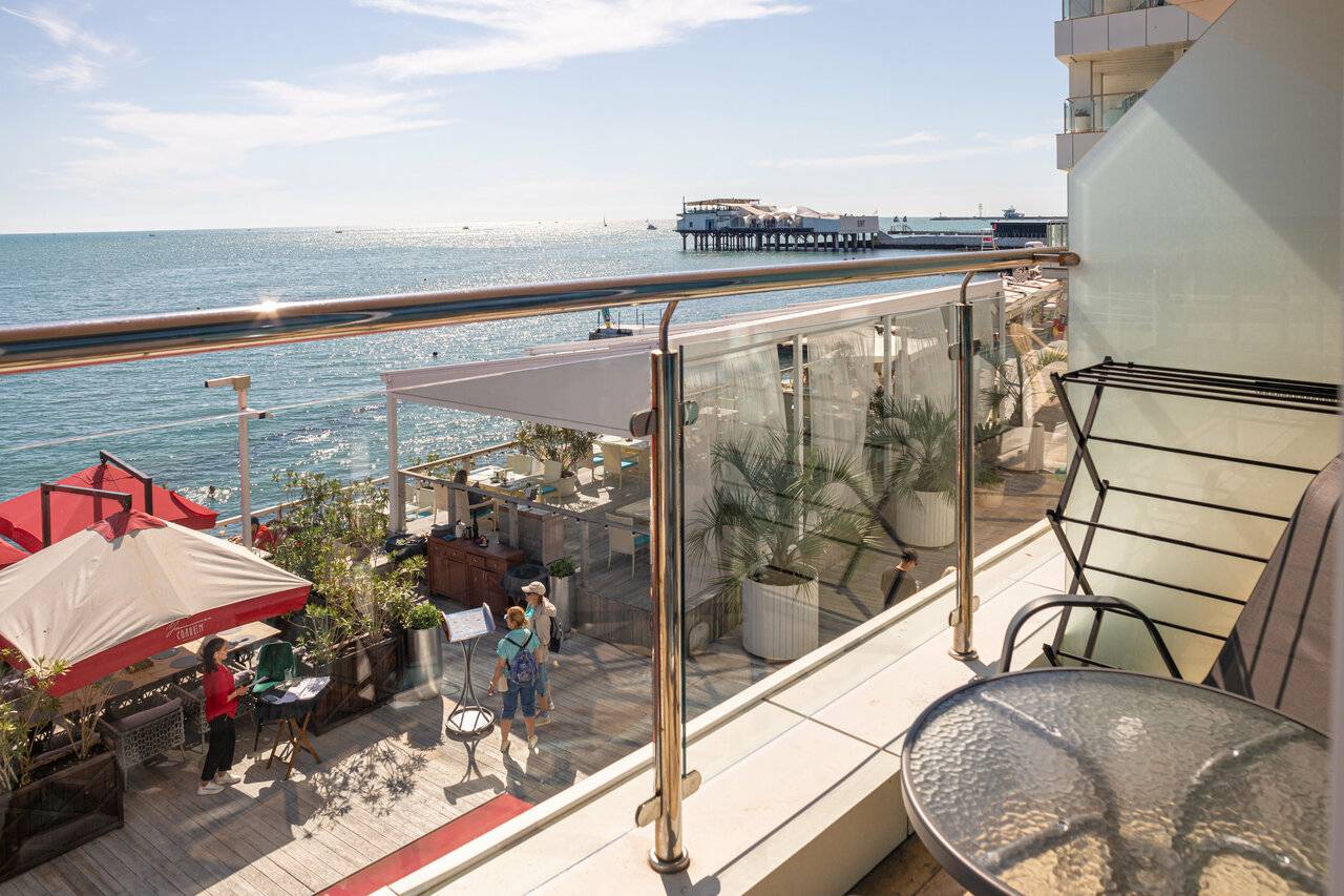 Фотографии номера Номер с джакузи и сауной в Гостинице Санремо Сочи